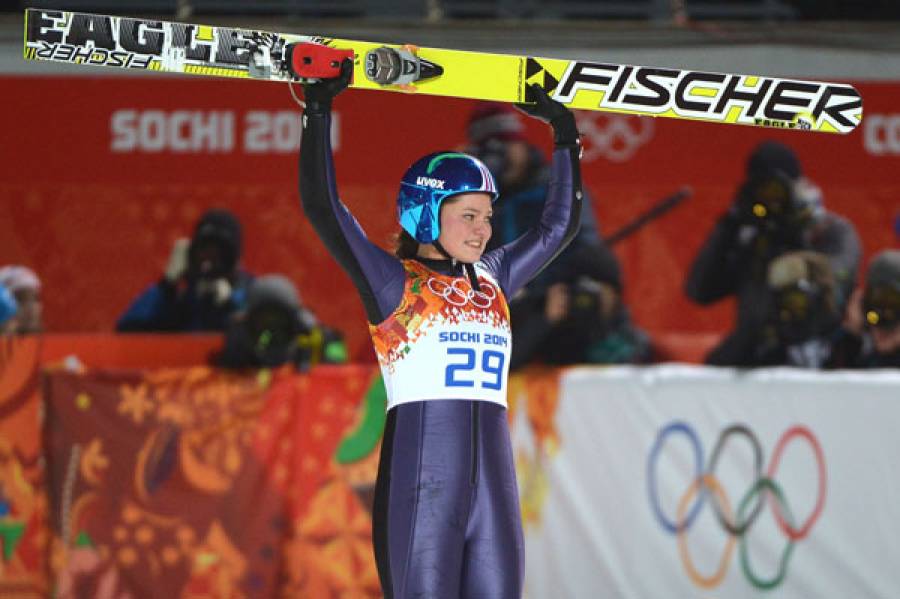 Gold für Deutschland: Carina Vogt gewinnt im Skispringen der Frauen