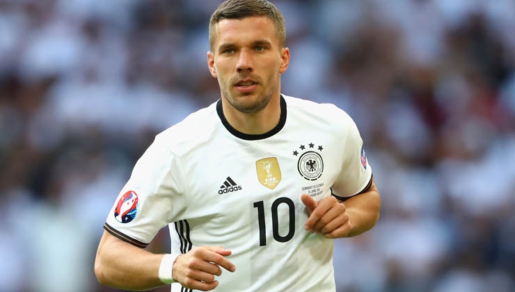 Lukas Podolski erwägt Rücktritt