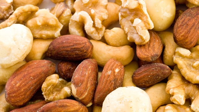 Nüsse – Nahrung fürs Hirn und für Sportler