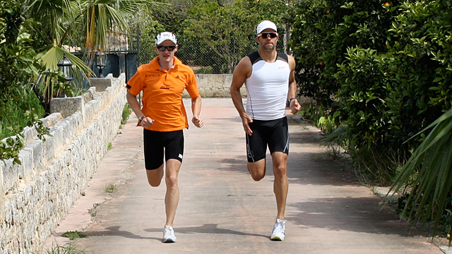 Lauftempo steigern mit Steigerungsläufen