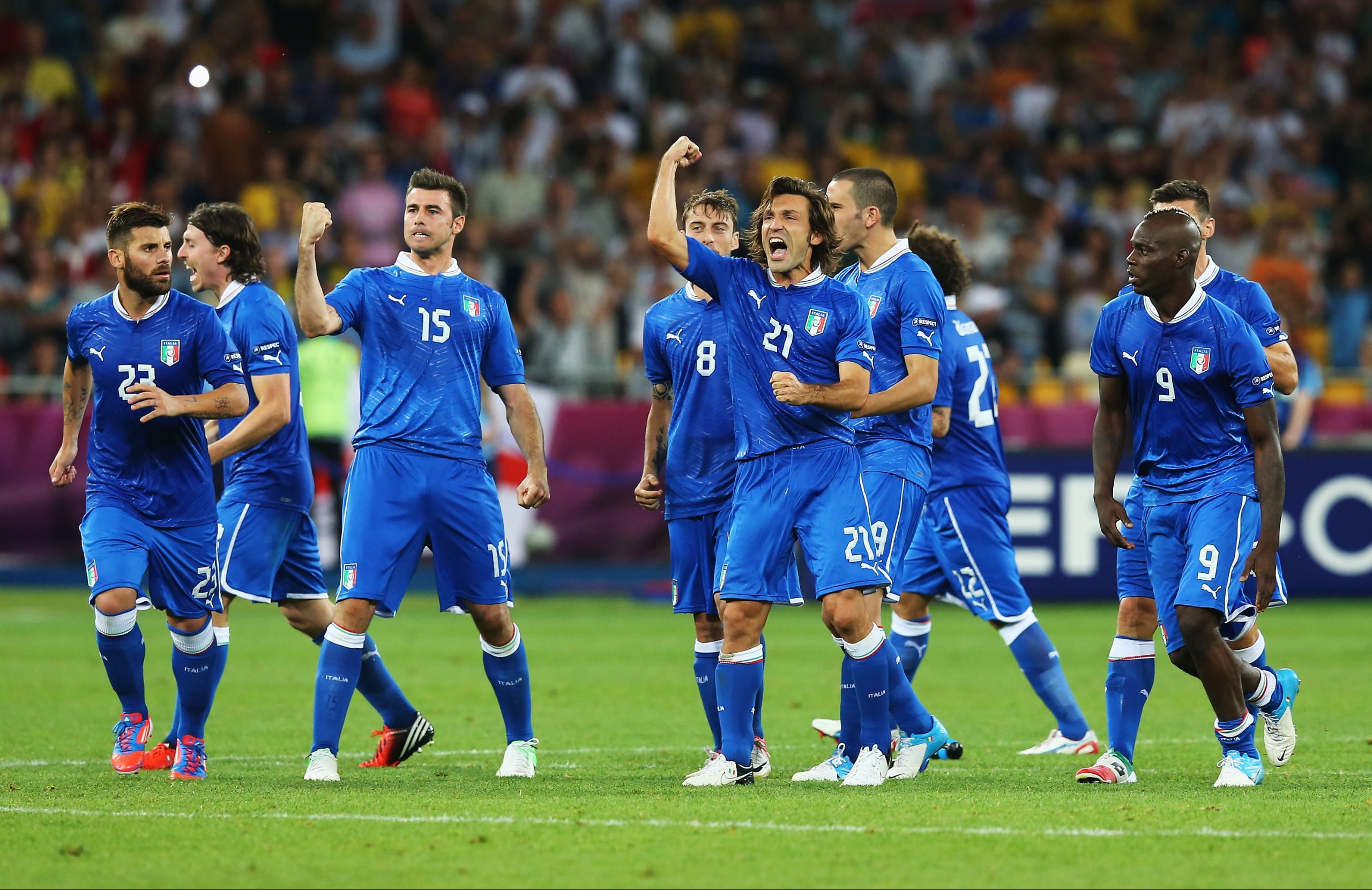 Italien steht im Halbfinale – England – Italien 2:4 n. E.