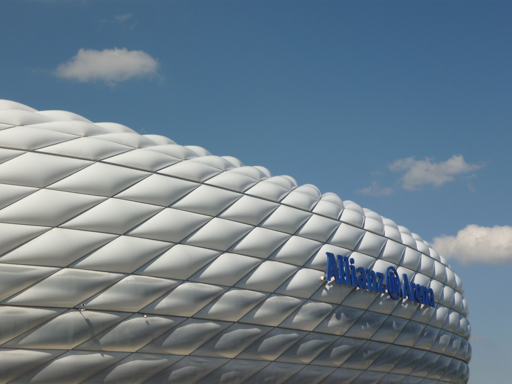 Ein Stück Fußballgeschichte für die Fensterbank - mit München 2018