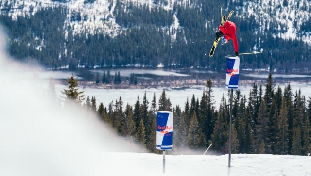 Jesper Tjäders präsentiert die Zukunft des Freeskiing