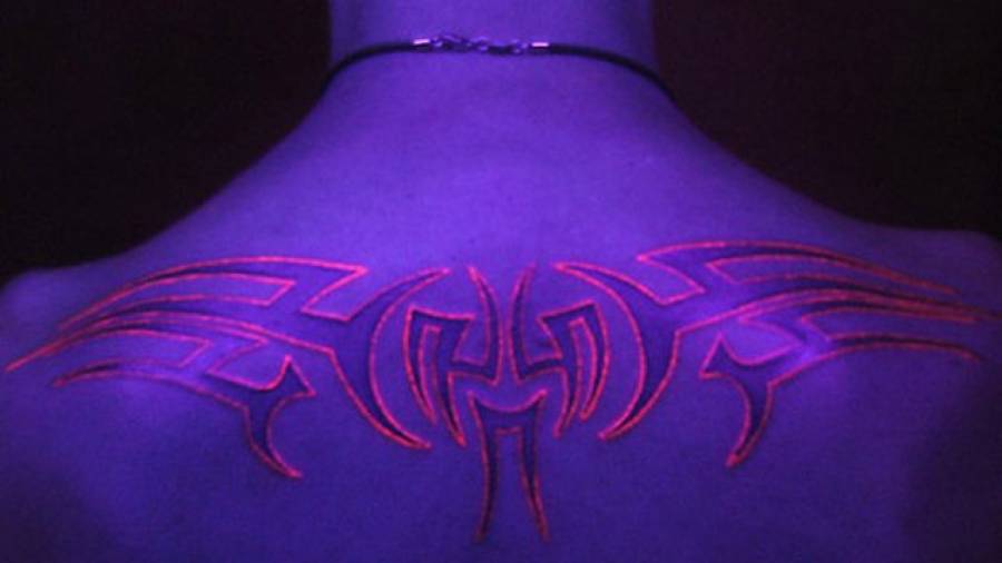 UV-Tattoos: Sie kommen nur in der Dunkelheit
