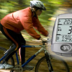 Hintergrund: shutterstock.com/Gorilla, Fahrradcomputer:Ciclosport