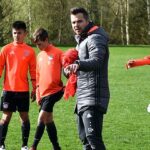 Privat -- Alex Moi mit seinen Spielern