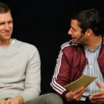 Focus on Performance -- Martin Weddemann (re.) im Gespräch mit Per Mertesacker
