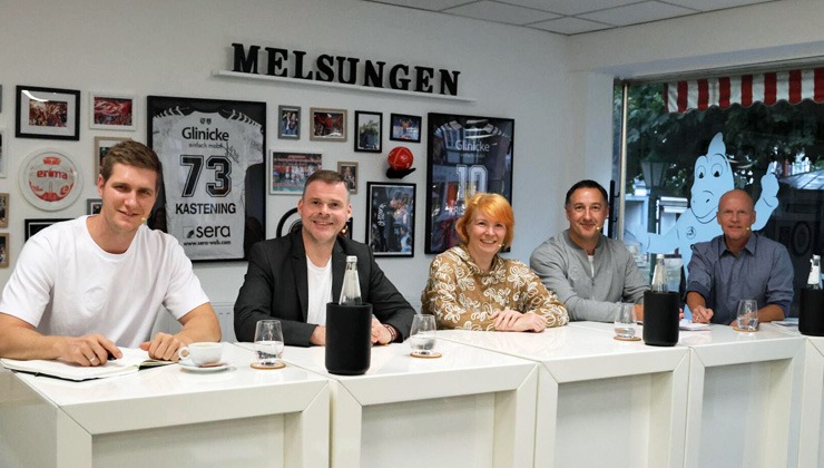 Lucas Mertsching, MT Melsungen -- (von links nach rechts:) Finn Lemke, Daniel Bettermann, Kathrin Köhler-Nachtnebel, Jesper Larsson und Frank Schneller